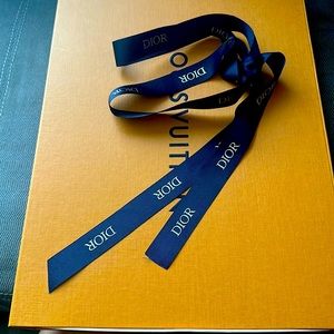 Dior ribbon